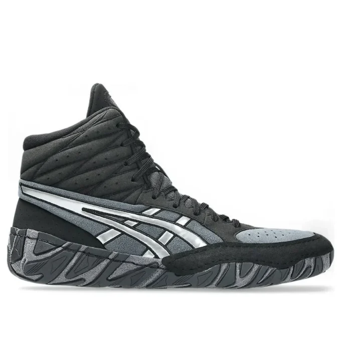Aggressor 6 «Black Pure Silver»