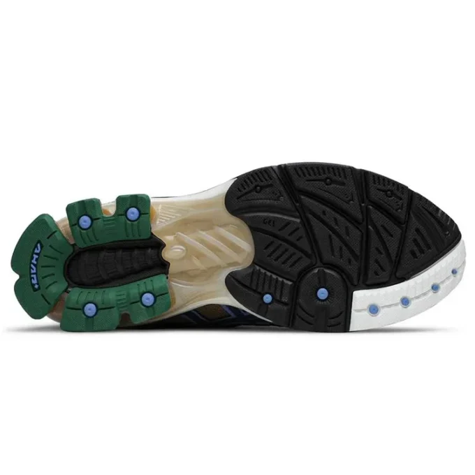Asics x Affix Works Gel-Kinsei OG Gore-Tex «Desert Grand Shark»