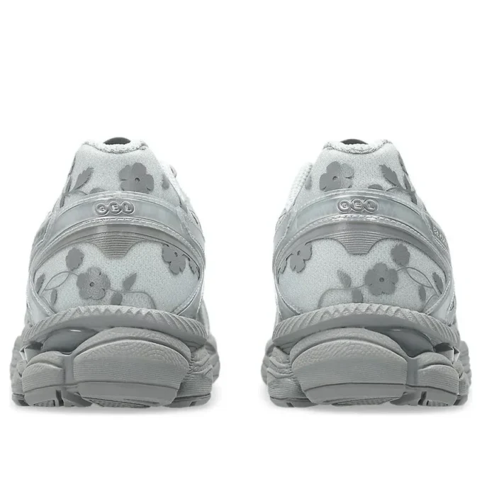 Asics x Cecilie Bahnsen Gel-Cumulus 16 «Glacier Grey Pure Silver» Asics x Cecilie Bahnsen Gel-Cumulus 16 «Glacier Grey Pure Silver»