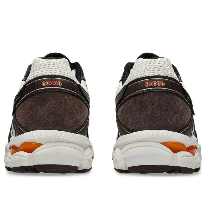 Asics x EARLS Gel-Cumulus 16 «Coconut Milk Black»