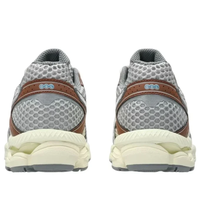 Asics x emmi Gel-Cumulus 16 «Beige Grey»