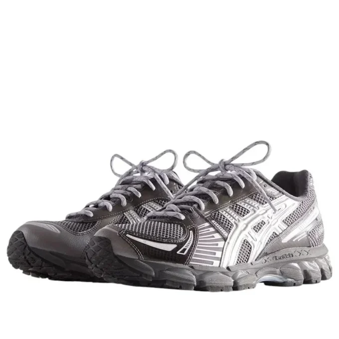 Asics x Kith Gel-Kayano 12.1 «Tornado Pure Silver»