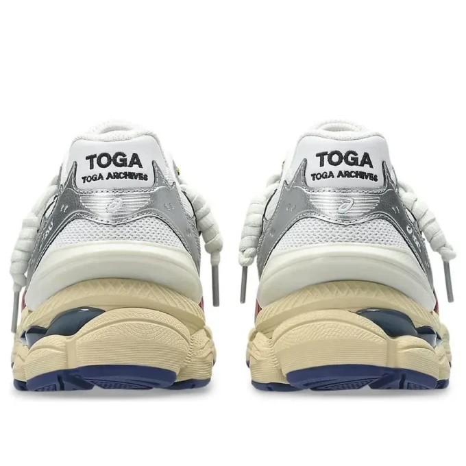 Asics x TOGA Gel-Cumulus 16 TG «White Red Pure Silver» Asics x TOGA Gel-Cumulus 16 TG «White Red Pure Silver»