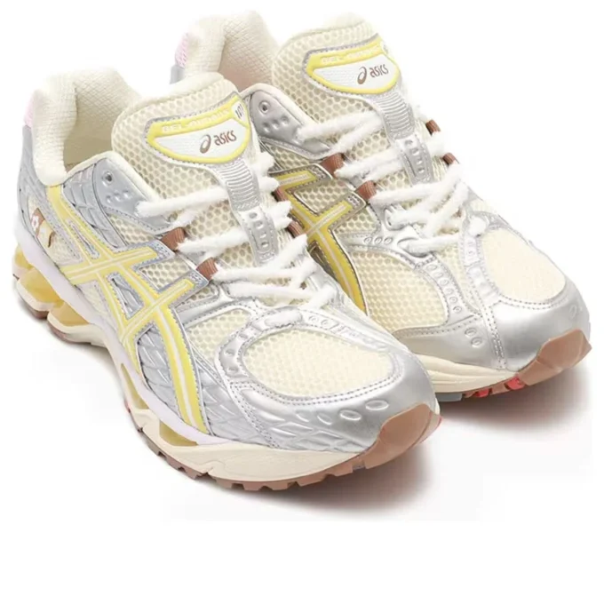 Asics x Vandy The Pink x atmos Gel-Nimbus 10.1 «Banana Split Banana» Asics x Vandy The Pink x atmos Gel-Nimbus 10.1 «Banana Split Banana»