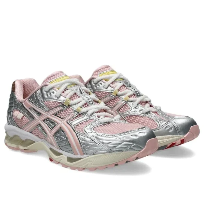 Asics x Vandy The Pink x atmos Gel-Nimbus 10.1 «Banana Split Strawberry» Asics x Vandy The Pink x atmos Gel-Nimbus 10.1 «Banana Split Strawberry»