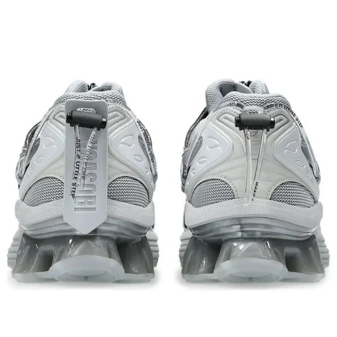 Asics x Yoasobi GEL-Kinetic Fluent «Silver» Asics x Yoasobi GEL-Kinetic Fluent «Silver»