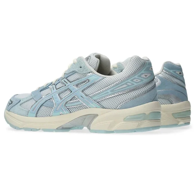 GEL-1130 «Icy Blue White»