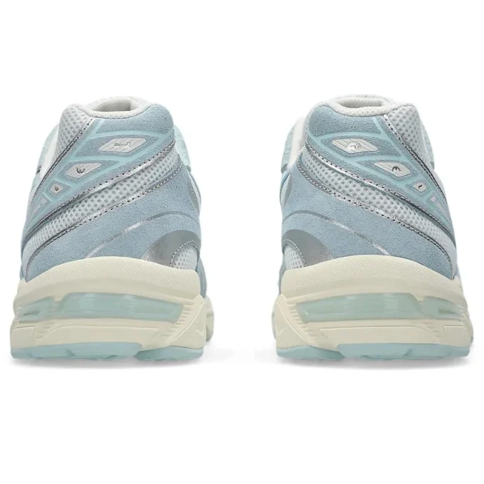 GEL-1130 «Icy Blue White»