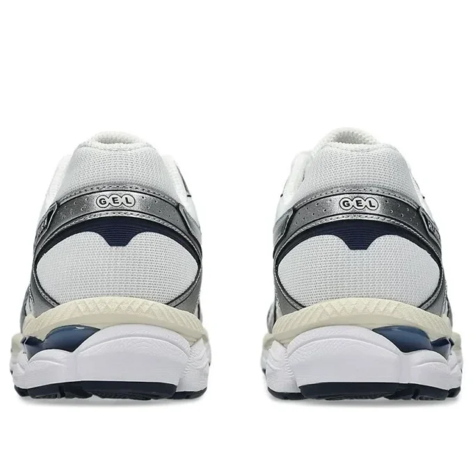 Gel-Cumulus 16 «White Midnight»