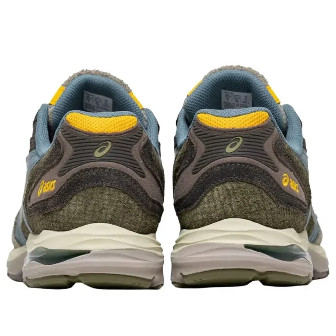 GEL-K1011 «Sneaker Politics Live Oak»
