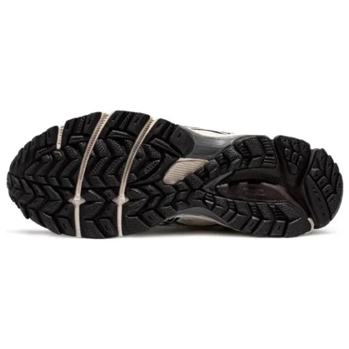 GEL-Kahana 8 «Black and White» GEL-Kahana 8 «Black and White»