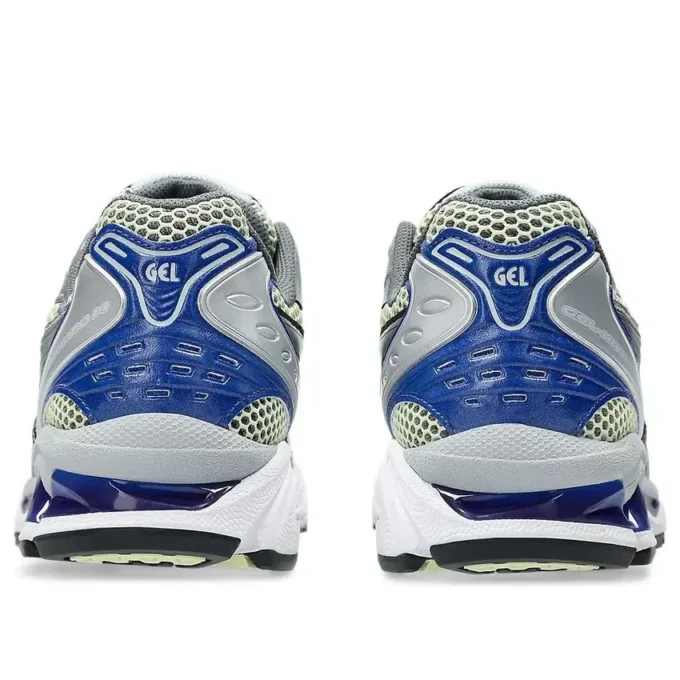 Gel-Kayano 14 «Amarillo suave, plateado y azul»