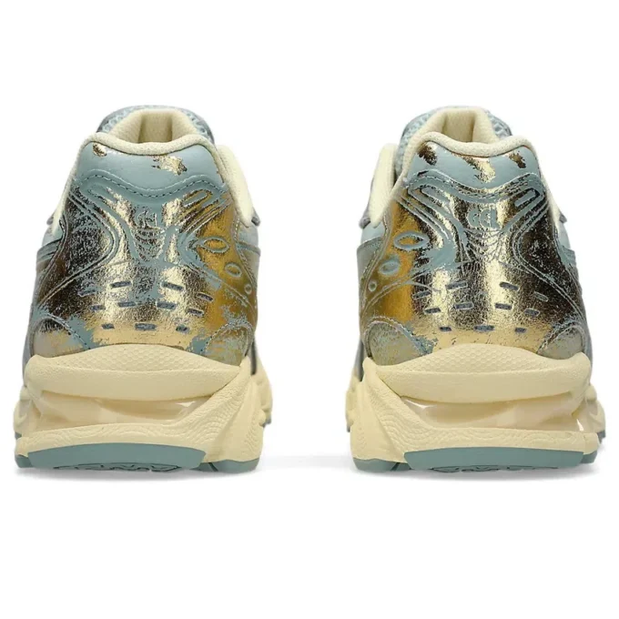 Gel-Kayano 14 «Oro puro/Musgo frío»