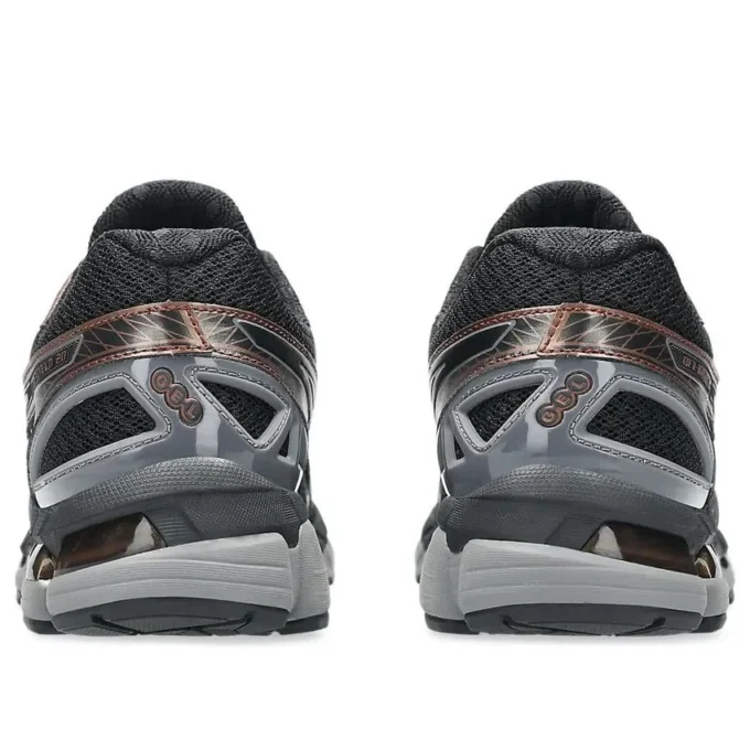Gel-Kayano 20 «Negro/Marrón rojizo»
