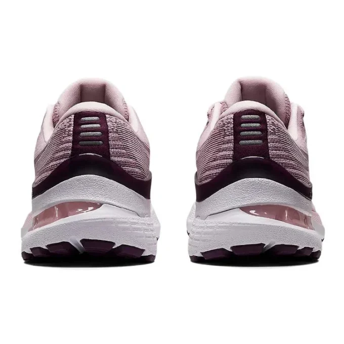 Gel-Kayano 28 «Barely Rose»