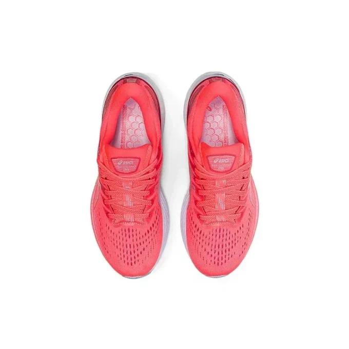 Gel-Kayano 28 «Blazing Coral»