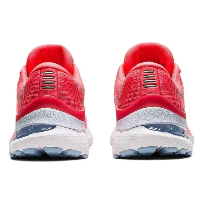 Gel-Kayano 28 «Blazing Coral»