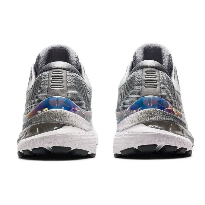 Gel-Kayano 28 «Platinum»