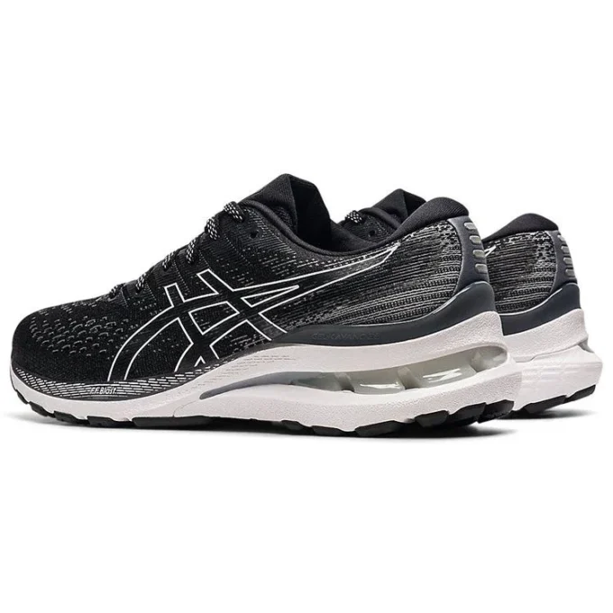 Gel-Kayano 28 Wide «Negro Blanco»