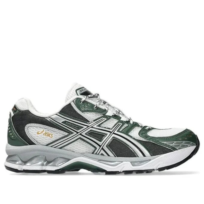 Gel-Nimbus 10.1 «Noche en el bosque blanco»