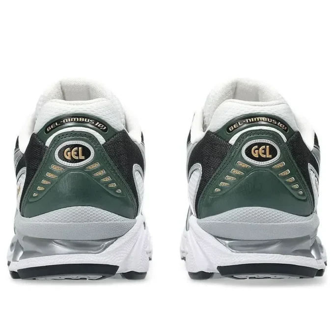 Gel-Nimbus 10.1 «Noche en el bosque blanco»
