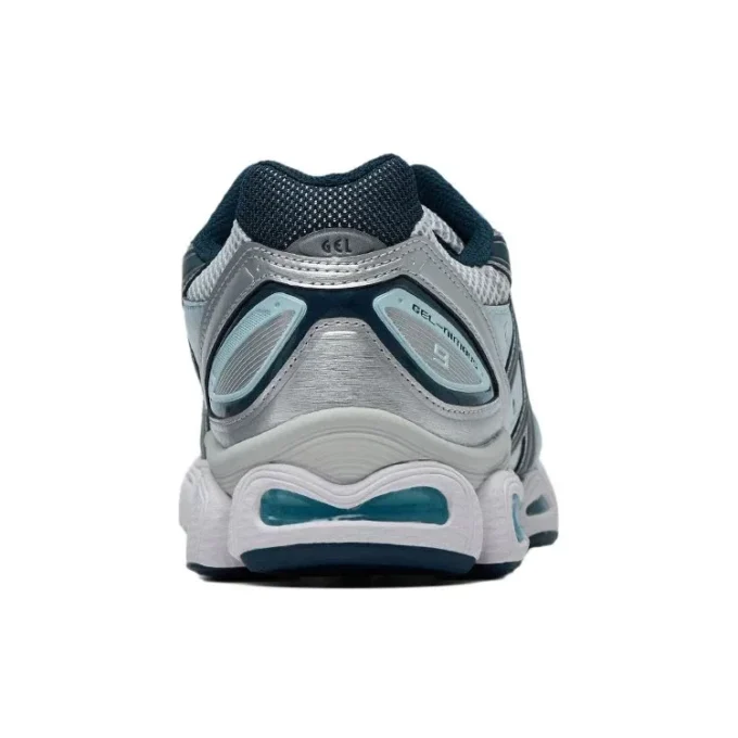 Gel-Nimbus 9 «Pure Silver French Blue»