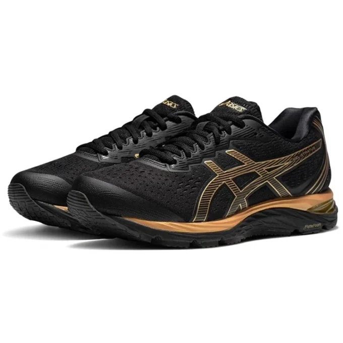 Gel-Stratus Low-Top Negro/Dorado