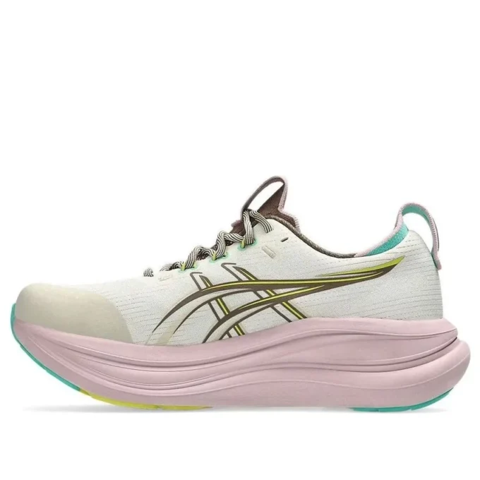 Nimbus 28 TR «Light Dust Clay Canyon»