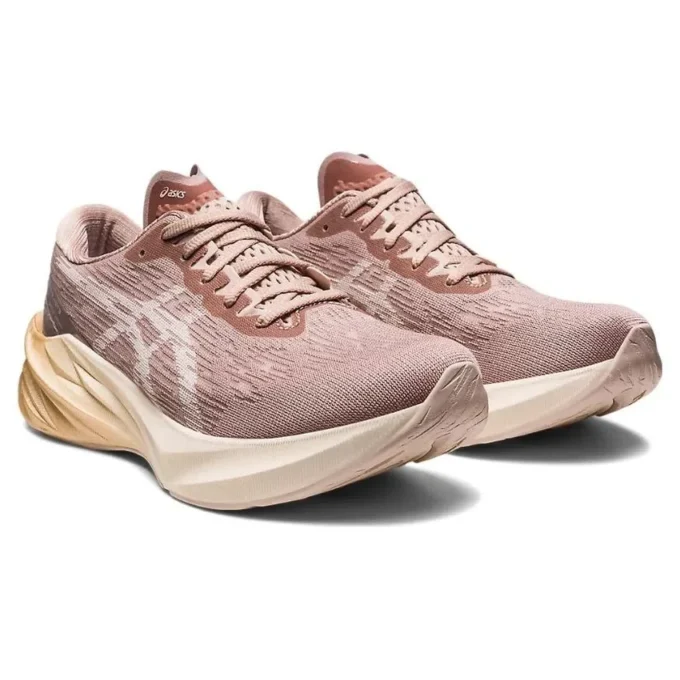 Novablast 3 «Fawn Mineral Beige»