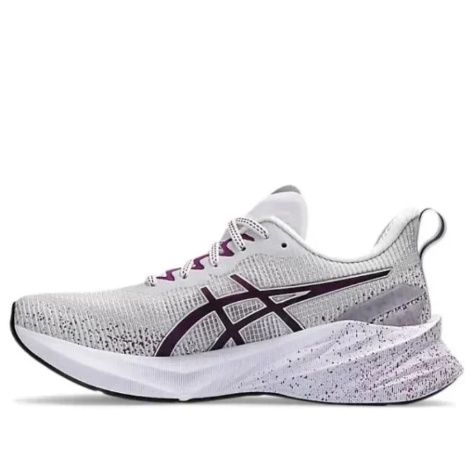 Novablast 3 LE «Lilac Hint Deep Mauve»