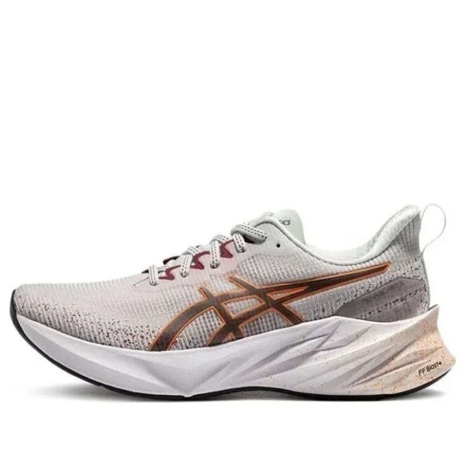 Novablast 3 LE «Pure Aqua»