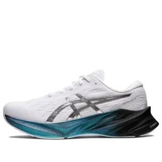 Novablast 3 Platinum «White Pure Silver»