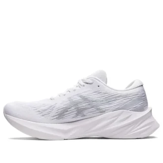 Novablast 3 «White Piedmont Grey»