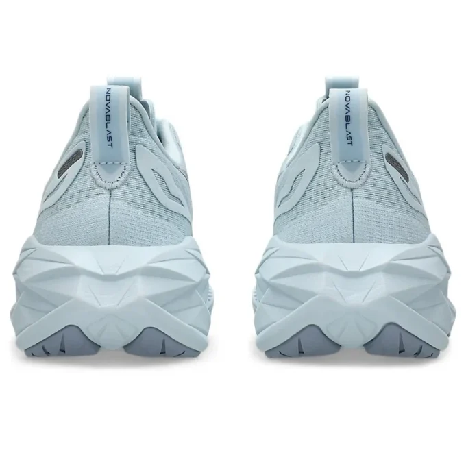 Novablast 4 LE «Cool Grey»