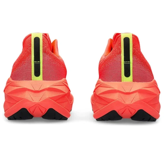 Novablast 4 «Sunrise Red True Red» Novablast 4 «Sunrise Red True Red»