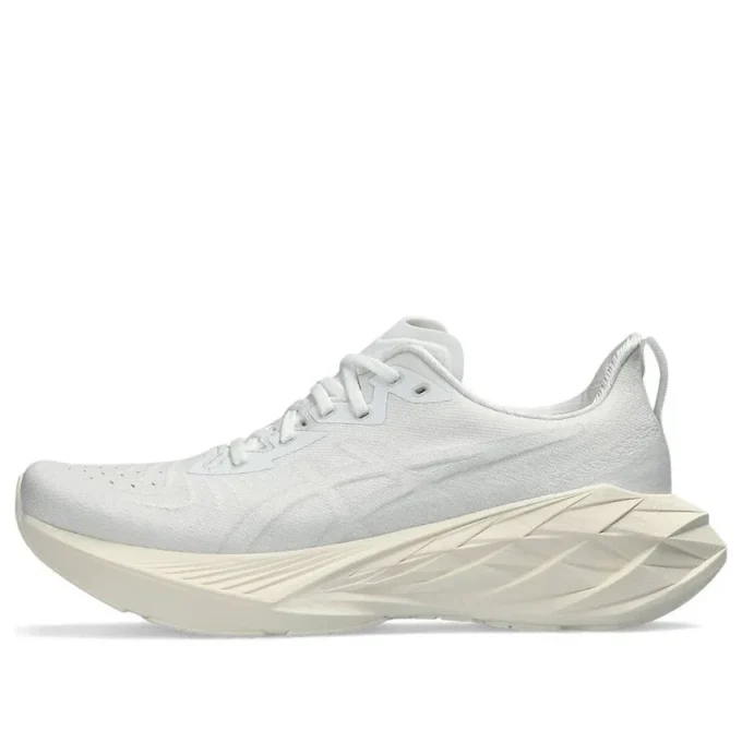 Novablast 4 «White Beige» Novablast 4 «White Beige»