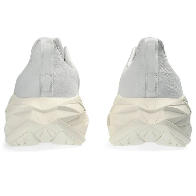 Novablast 4 «White Beige» Novablast 4 «White Beige»