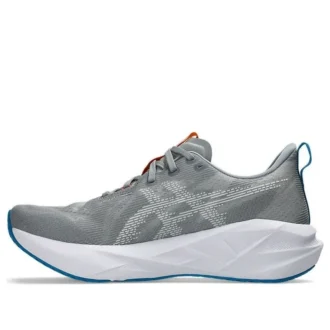 Novablast 5 2E Wide «Gravel White»