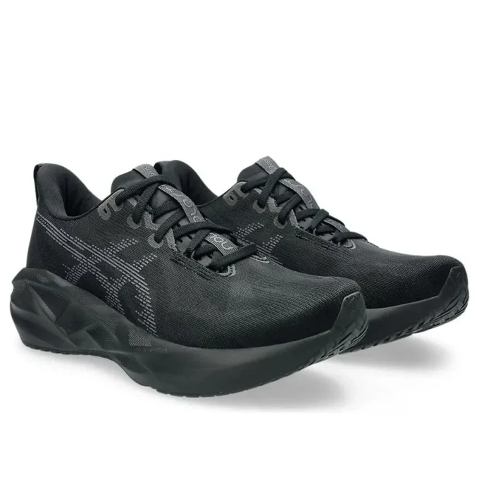 Novablast 5 «Black Carrier Grey»