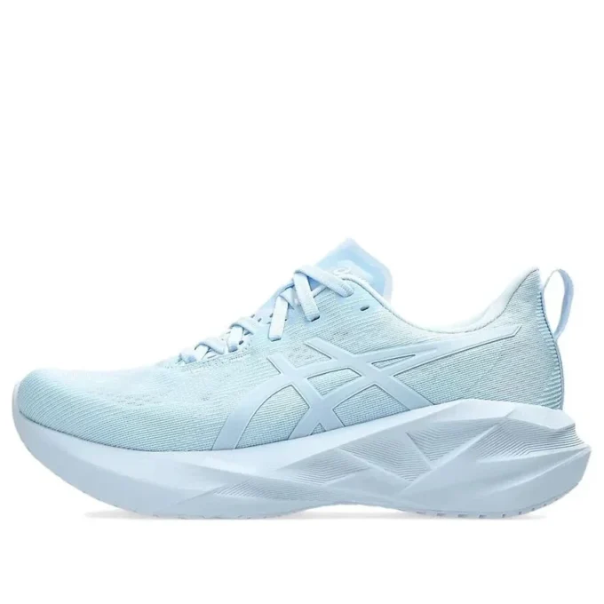 Novablast 5 «Lite Show Light Blue» Novablast 5 «Lite Show Light Blue»