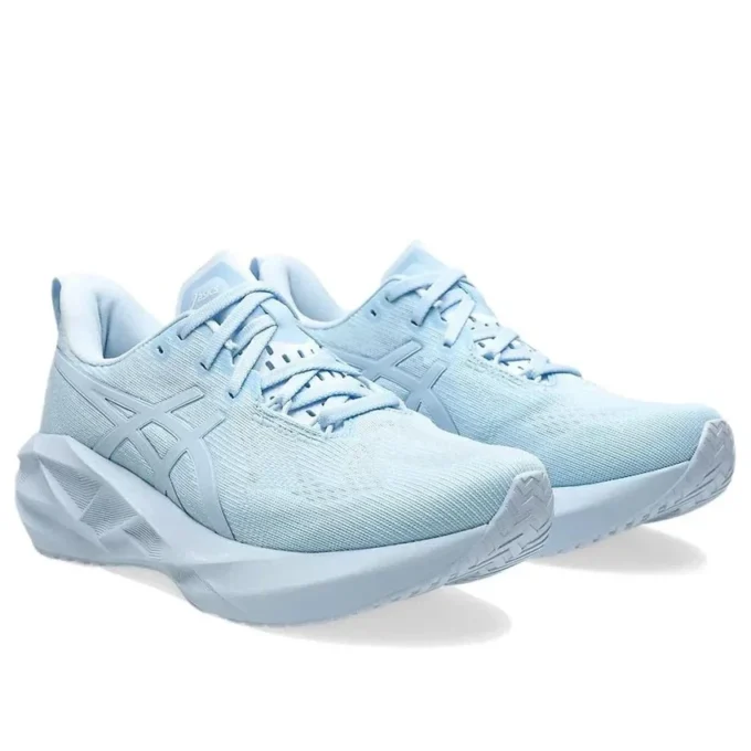 Novablast 5 «Lite Show Light Blue» Novablast 5 «Lite Show Light Blue»