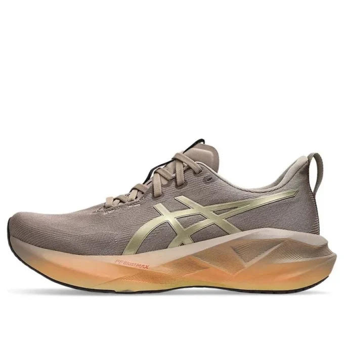 Novablast 5 «Luxe Taupe Grey»