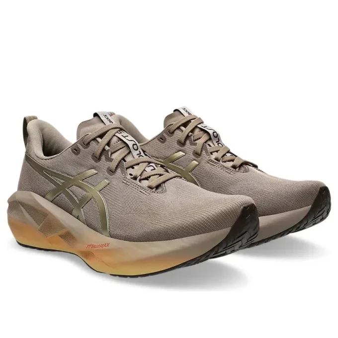 Novablast 5 «Luxe Taupe Grey»