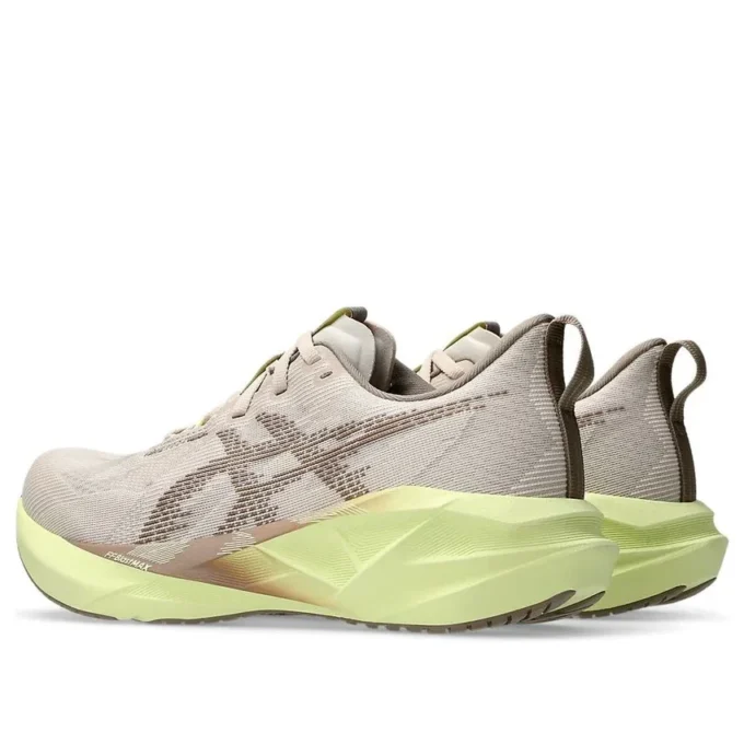 Novablast 5 «Mineral Beige Taupe Grey»