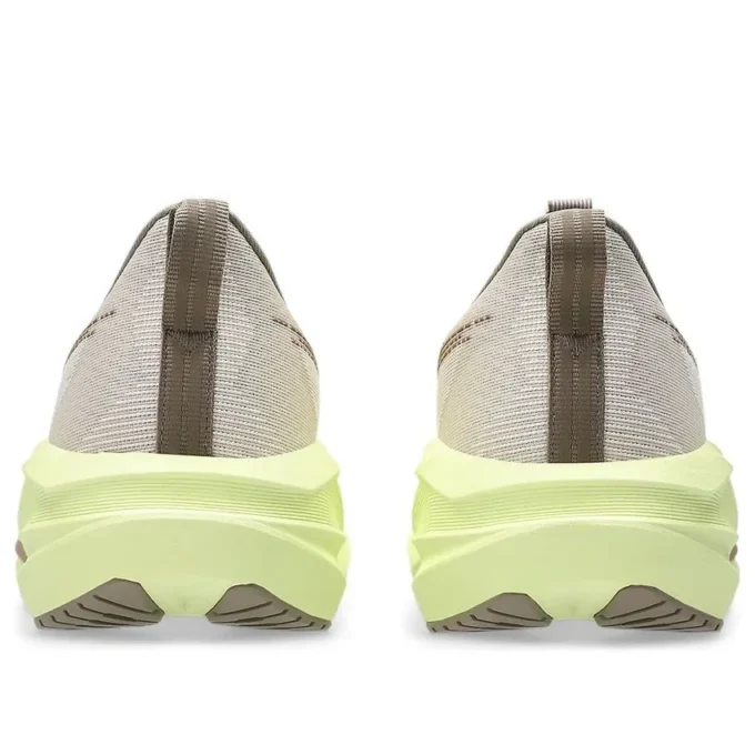Novablast 5 «Mineral Beige Taupe Grey»