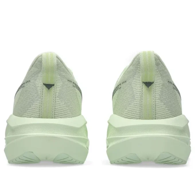 Novablast 5 «Whisper Green Monument Blue»