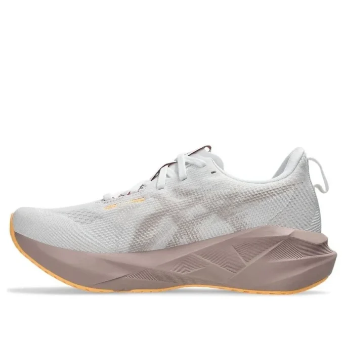 Novablast 5 Wide «White Fawn»