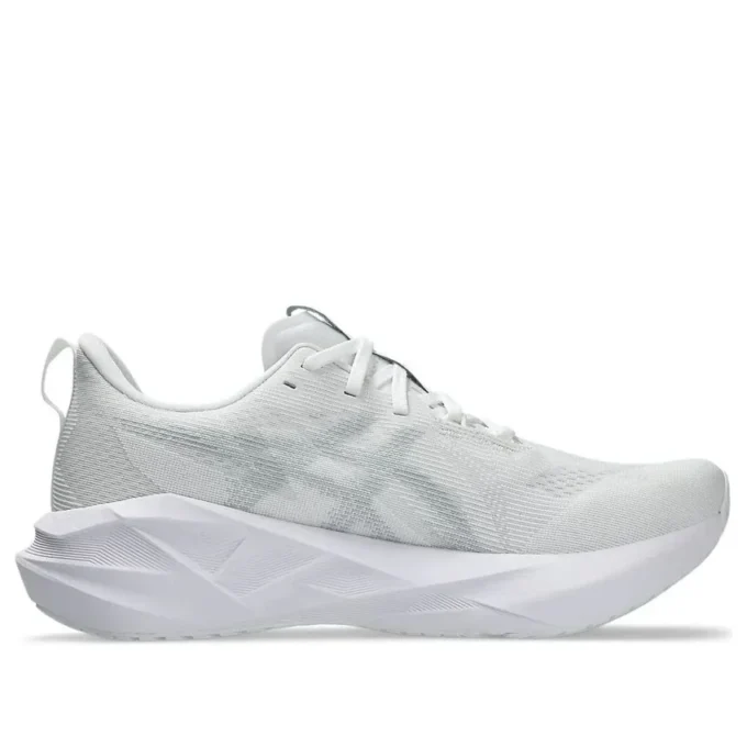 Novablast 5 «White Piedmont Grey»