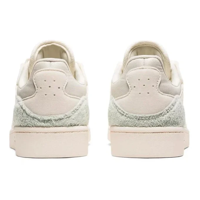 Skycourt «Cream Lichen Rock»