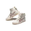 Zapatos de baloncesto altos retro de felpa Double Clutch, color blanco leche/dorado